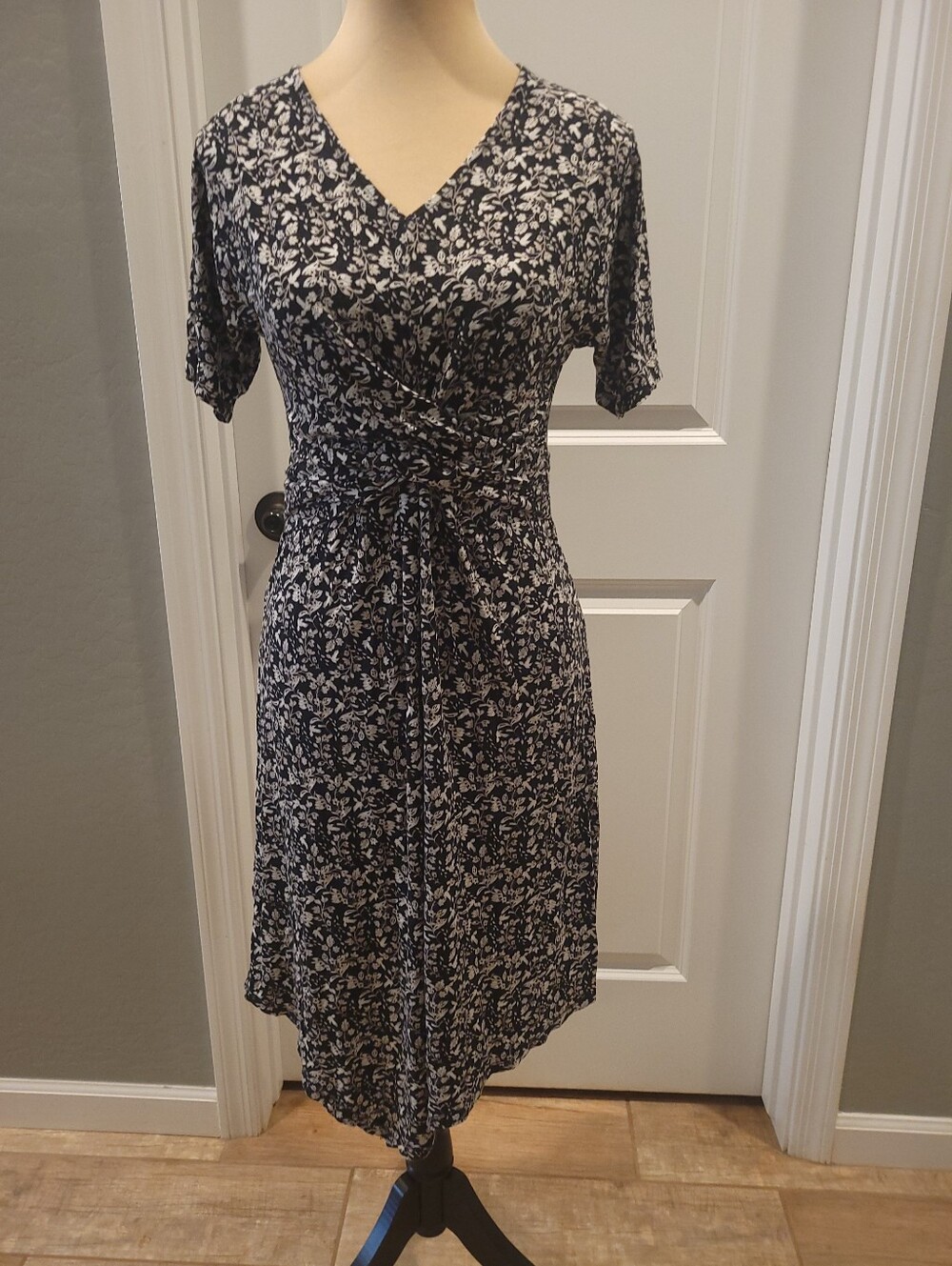 Apt. 9 Black and White Floral Faux-Wrap Midi Dress